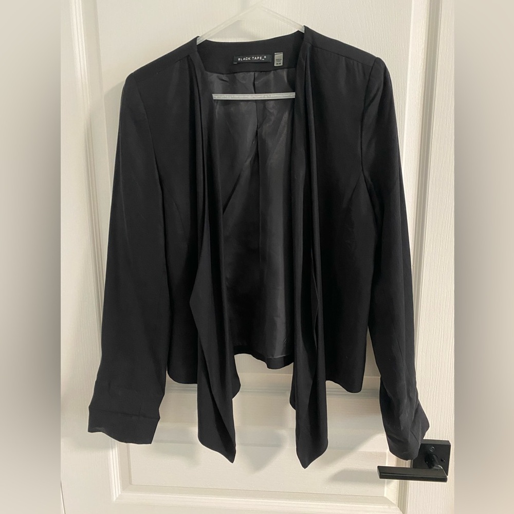 Black Tape Women's Black Open-Front Blazer